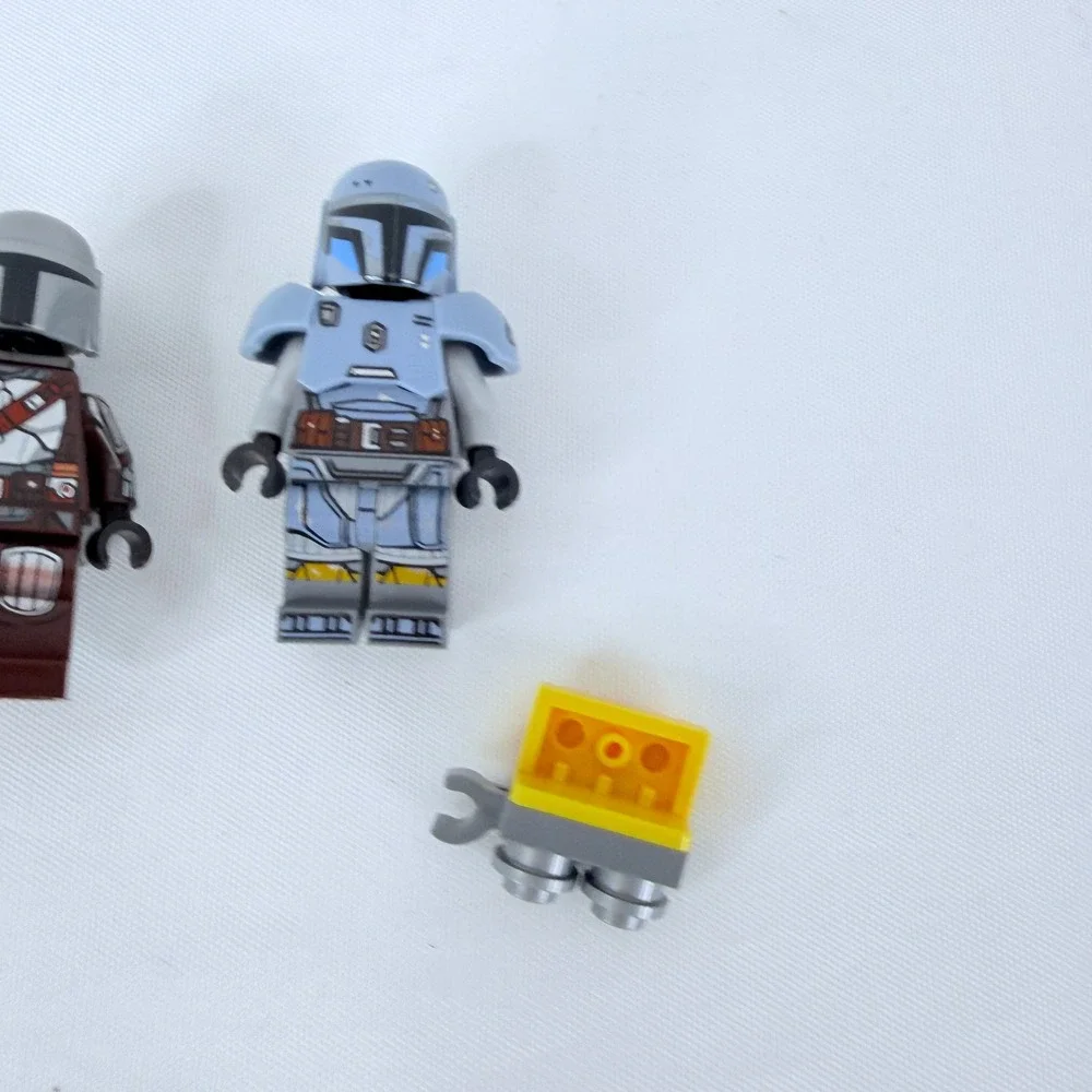 LEGO‎ Star Wars Mandalorian Minifigures Din Djarin & Paz Vizsla with Accessories